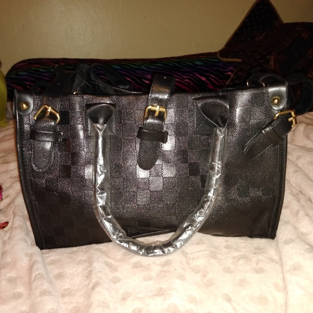 Brand New. Shiny Black Checkered Pattern Purse